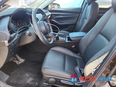 Zdjęcie 7 z 12 samochodu: 2024 MAZDA 3 SELECT SPORT VIN:3MZBPABM8RM416539 - miniatura