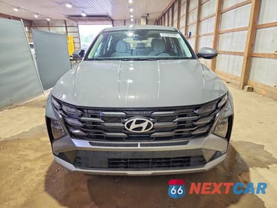 Piąte zdjęcie samochodu w środku: 2025 HYUNDAI TUCSON SE VIN:5NMJACDE8SH465296 - miniatura