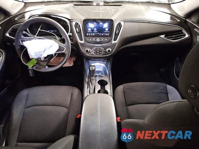Zdjęcie 8 z 12 samochodu: 2020 CHEVROLET MALIBU LT VIN:1G1ZD5ST9LF028843 - miniatura
