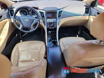 Zdjęcie 8 z 12 samochodu: 2013 HYUNDAI SONATA HYBRID VIN:KMHEC4A42DA081701 - miniatura