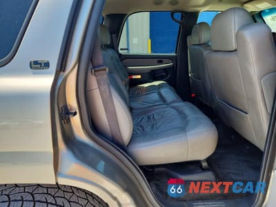 Zdjęcie 11 z 13 samochodu: 2001 CHEVROLET TAHOE K1500 VIN:1GNEK13T61R151294 - miniatura