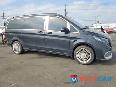 Czwarte zdjęcie samochodu z boku: 2023 MERCEDES-BENZ METRIS VIN:W1WV0FEY8P4330788 - miniatura