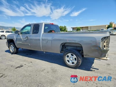 Drugie zdjęcie samochodu z przodu: 2008 CHEVROLET SILVERADO C1500 VIN:1GCEC19J38E130853 - miniatura