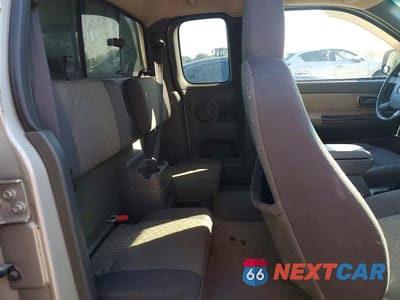Zdjęcie 10 z 12 samochodu: 2004 GMC CANYON VIN:1GTCS196748141515 - miniatura