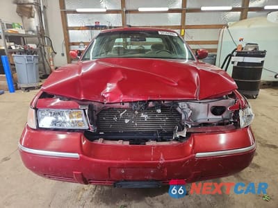 Piąte zdjęcie samochodu w środku: 2000 MERCURY GRAND MARQUIS GS VIN:2MEFM74W5YX662299 - miniatura
