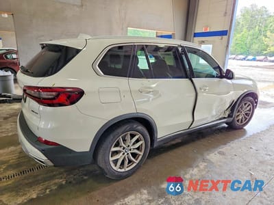 Trzecie zdjęcie samochodu z tyłu: 2021 BMW X5 XDRIVE40I VIN:5UXCR6C02M9H00297 - miniatura