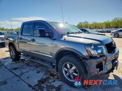 Czwarte zdjęcie samochodu z boku: 2014 NISSAN TITAN PRO-4X VIN:1N6BA0EC6EN511874 - miniatura