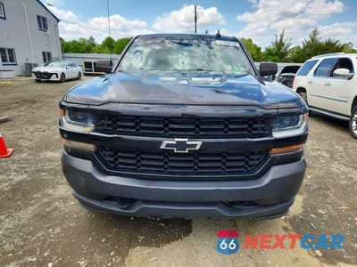 Piąte zdjęcie samochodu w środku: 2017 CHEVROLET SILVERADO K1500 VIN:1GCVKNEC1HZ241203 - miniatura
