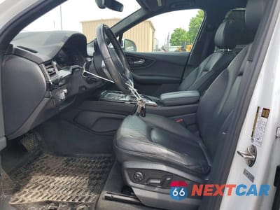 Zdjęcie 7 z 13 samochodu: 2017 AUDI Q7 PRESTIGE VIN:WA1VABF75HD019161 - miniatura