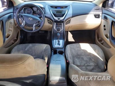 Zdjęcie 8 z 12 samochodu: 2012 HYUNDAI ELANTRA GLS VIN:KMHDH4AE1CU414232 - miniatura