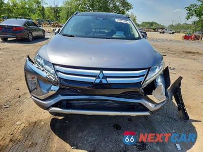 Piąte zdjęcie samochodu w środku: 2019 MITSUBISHI ECLIPSE CROSS SE VIN:JA4AT5AA2KZ021229 - miniatura