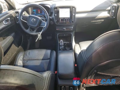 Zdjęcie 8 z 13 samochodu: 2023 VOLVO XC40 ULTIMATE VIN:YV4K92HM5P2054262 - miniatura