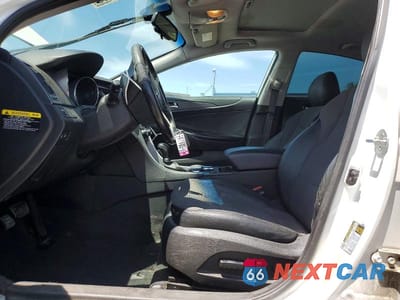 Zdjęcie 7 z 12 samochodu: 2013 HYUNDAI SONATA SE VIN:5NPEC4AC0DH799574 - miniatura