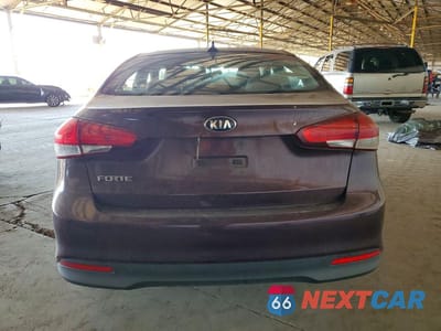 Zdjęcie 6 z 13 samochodu: 2017 KIA FORTE LX VIN:3KPFL4A74HE067370 - miniatura