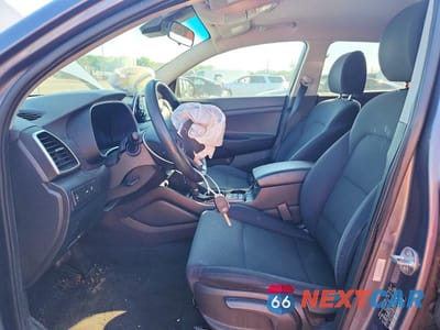 Zdjęcie 7 z 12 samochodu: 2021 HYUNDAI TUCSON SE VIN:KM8J23A45MU403077 - miniatura