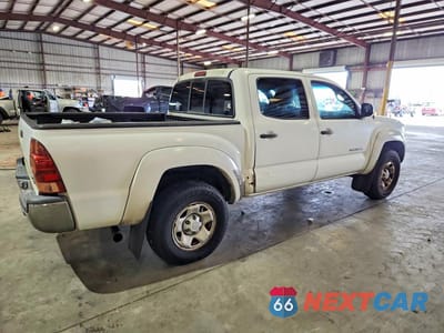 Trzecie zdjęcie samochodu z tyłu: 2007 TOYOTA TACOMA DOUBLE CAB PRERUNNER VIN:3TMJU62N37M036762 - miniatura