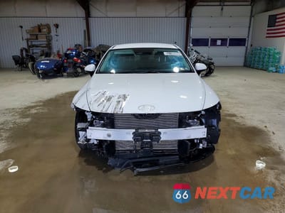 Piąte zdjęcie samochodu w środku: 2025 HYUNDAI SONATA SEL VIN:KMHL64JA6SA439898 - miniatura