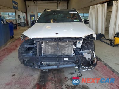 Piąte zdjęcie samochodu w środku: 2021 MERCEDES-BENZ GLS 63 AMG 4MATIC VIN:4JGFF8KEXMA318820 - miniatura