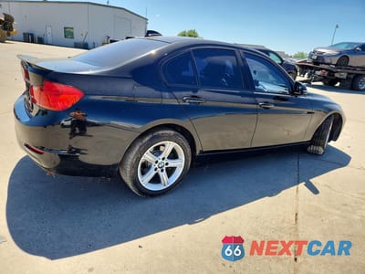 Trzecie zdjęcie samochodu z tyłu: 2015 BMW 328 I SULEV VIN:WBA3C1C54FP851183 - miniatura