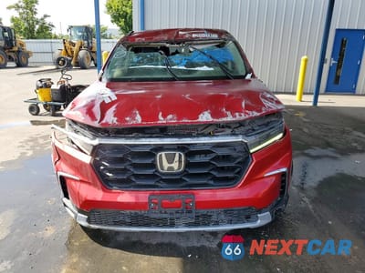 Piąte zdjęcie samochodu w środku: 2023 HONDA PILOT EXL VIN:5FNYG2H50PB015619 - miniatura