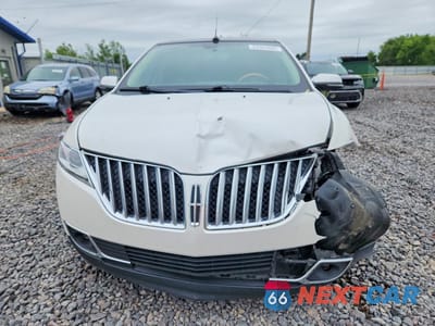 Piąte zdjęcie samochodu w środku: 2013 LINCOLN MKX VIN:2LMDJ8JK3DBL44259 - miniatura