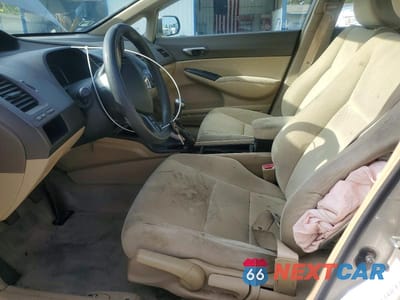 Zdjęcie 7 z 12 samochodu: 2006 HONDA CIVIC LX VIN:1HGFA15576L020031 - miniatura