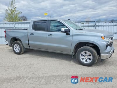 Czwarte zdjęcie samochodu z boku: 2026 CHEVROLET SILVERADO K1500 LT VIN:2GCUKDED1T1131722 - miniatura