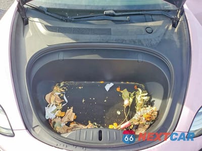 Zdjęcie 11 z 12 samochodu: 2018 TESLA MODEL 3 VIN:5YJ3E1EB1JF116549 - miniatura