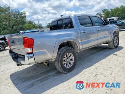 Trzecie zdjęcie samochodu z tyłu: 2017 TOYOTA TACOMA SR5 V6 VIN:3TMAZ5CN2HM030818 - miniatura