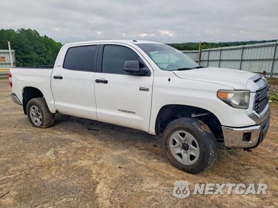 Czwarte zdjęcie samochodu z boku: 2019 TOYOTA TUNDRA CREWMAX SR5 VIN:5TFDW5F15KX810862 - miniatura