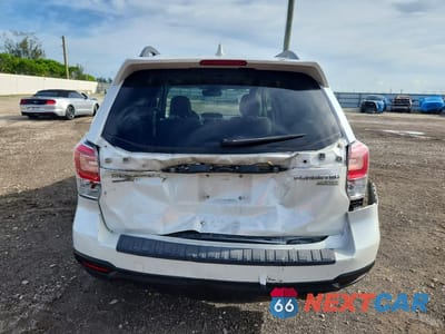 Zdjęcie 6 z 13 samochodu: 2017 SUBARU FORESTER 2.5I PREMIUM VIN:JF2SJAEC2HH508449 - miniatura