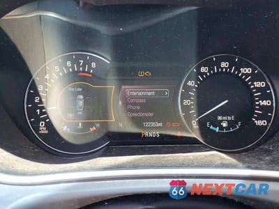 Zdjęcie 9 z 13 samochodu: 2017 LINCOLN MKX SELECT VIN:2LMPJ8KR3HBL16573 - miniatura