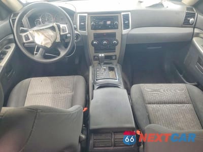 Zdjęcie 8 z 12 samochodu: 2008 JEEP GRAND CHEROKEE LAREDO VIN:1J8GR48KX8C187963 - miniatura