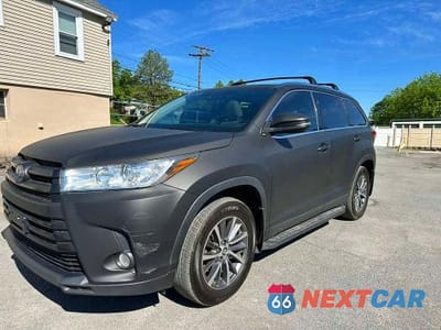 2019 TOYOTA HIGHLANDER HYBRID XLE 5TDJGRFH7KS073819 - główne zdjęcie licytacji z USA - miniatura