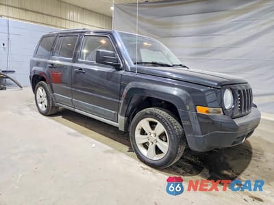 Czwarte zdjęcie samochodu z boku: 2011 JEEP PATRIOT SPORT VIN:1J4NF1GB0BD149161 - miniatura