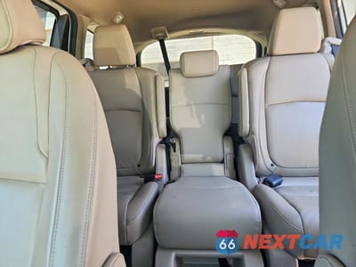 Zdjęcie 10 z 13 samochodu: 2019 HONDA ODYSSEY EXL VIN:5FNRL6H73KB011078 - miniatura