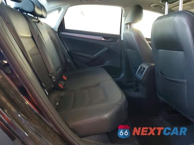 Zdjęcie 10 z 12 samochodu: 2014 VOLKSWAGEN PASSAT SE VIN:1VWBN7A39EC044528 - miniatura