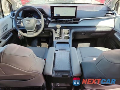 Zdjęcie 8 z 13 samochodu: 2026 TOYOTA SIENNA XLE 8-PASSENGER VIN:5TDYRKEC9TS297925 - miniatura