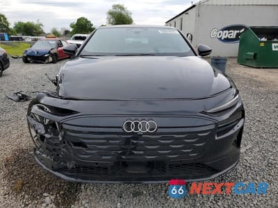 Piąte zdjęcie samochodu w środku: 2025 AUDI A6 E-TRON PRESTIGE 60 VIN:WAU3DAGHXSA027588 - miniatura