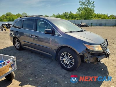 Czwarte zdjęcie samochodu z boku: 2013 HONDA ODYSSEY EXL VIN:5FNRL5H67DB041401 - miniatura