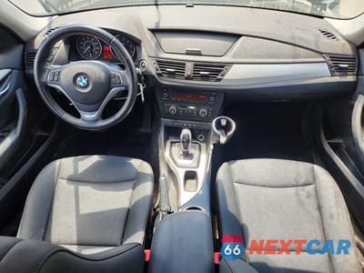 Zdjęcie 8 z 13 samochodu: 2013 BMW X1 XDRIVE28I VIN:WBAVL1C57DVR87518 - miniatura