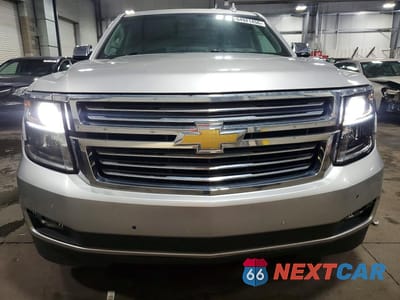 Piąte zdjęcie samochodu w środku: 2016 CHEVROLET SUBURBAN K1500 LTZ VIN:1GNSKJKC9GR117492 - miniatura
