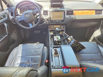 Zdjęcie 8 z 12 samochodu: 2012 VOLKSWAGEN TOUAREG V6 VIN:WVGEF9BPXCD007789 - miniatura