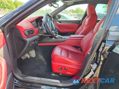 Zdjęcie 7 z 13 samochodu: 2017 MASERATI LEVANTE S SPORT VIN:ZN661YUS0HX234917 - miniatura