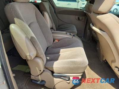 Zdjęcie 11 z 13 samochodu: 2001 DODGE GRAND CARAVAN SPORT VIN:2B4GP44361R391570 - miniatura