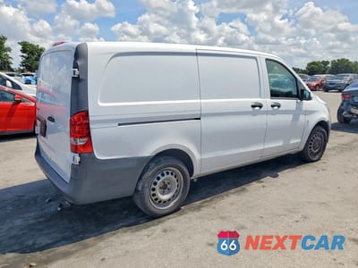 Trzecie zdjęcie samochodu z tyłu: 2017 MERCEDES-BENZ METRIS VIN:WD3PG2EA1H3228696 - miniatura