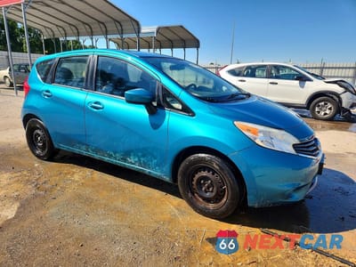 Czwarte zdjęcie samochodu z boku: 2016 NISSAN VERSA NOTE SV VIN:3N1CE2CP6GL373286 - miniatura