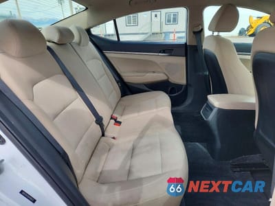 Zdjęcie 10 z 12 samochodu: 2017 HYUNDAI ELANTRA SE VIN:5NPD74LF0HH189073 - miniatura
