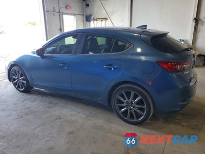 Drugie zdjęcie samochodu z przodu: 2018 MAZDA 3 TOURING VIN:3MZBN1L39JM235921 - miniatura
