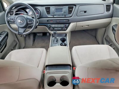 Zdjęcie 8 z 13 samochodu: 2016 KIA SEDONA L VIN:KNDMA5C13G6123914 - miniatura